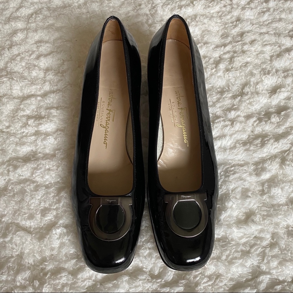 Salvatore Ferragamo Boutique Black Pump Size 9B